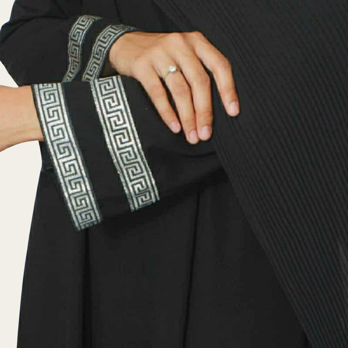 Woman Lace Black Abaya Dubai for Eid Dress