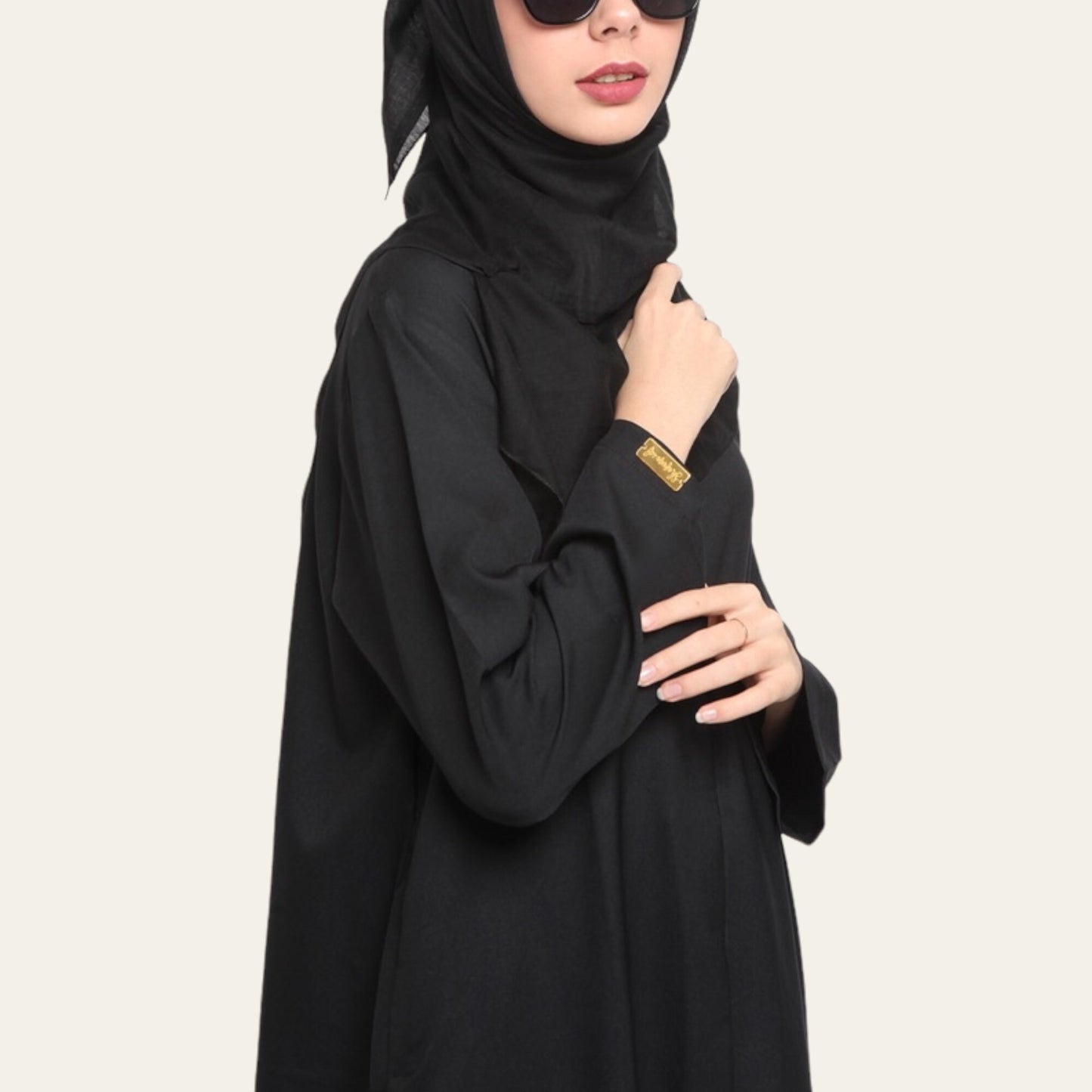 Black Simple Modest Abaya Women for Hajj and Umrah | Zhaviah